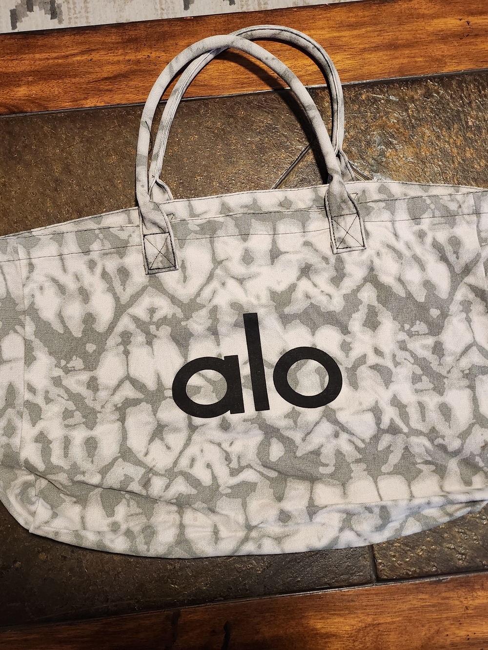 ALO Yoga Gray Tie-Dye Tote Bag